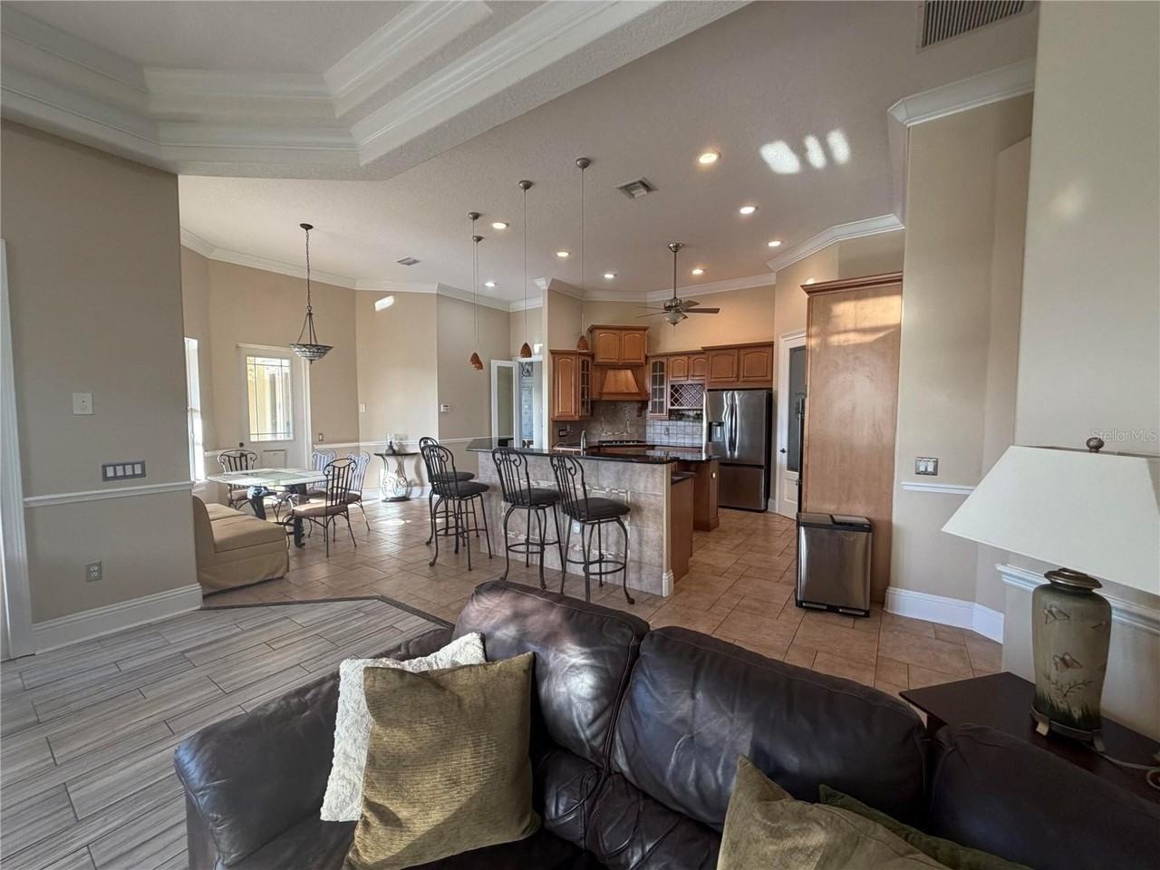 2120 Bunker View Ct - Photo 7 of 50