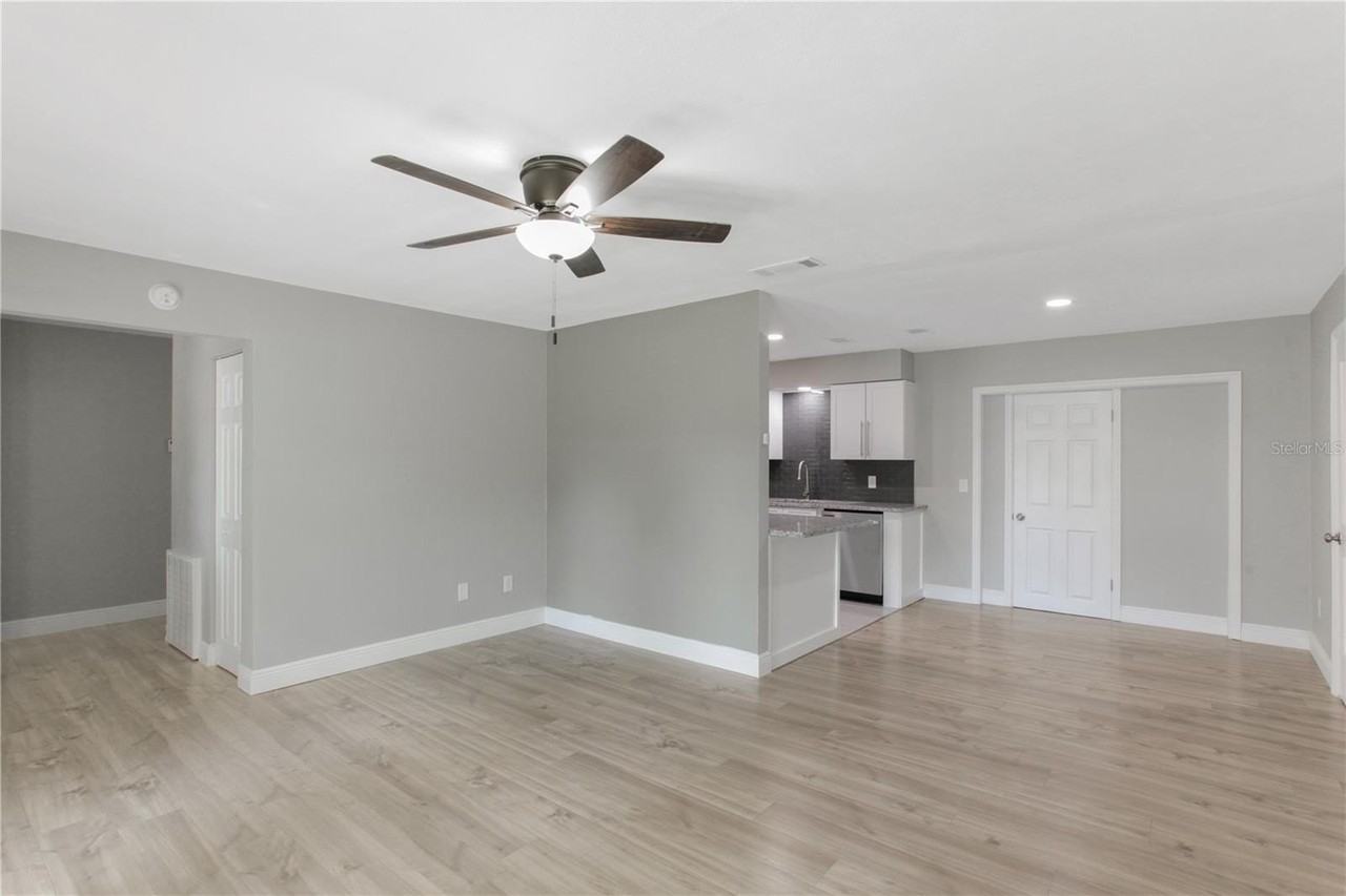 1022 Norwood Dr - Photo 3 of 20