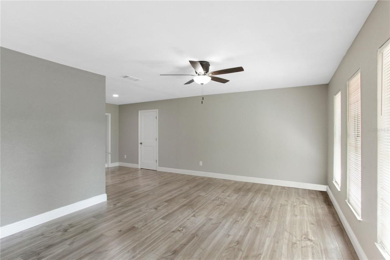 1022 Norwood Dr - Photo 5 of 20