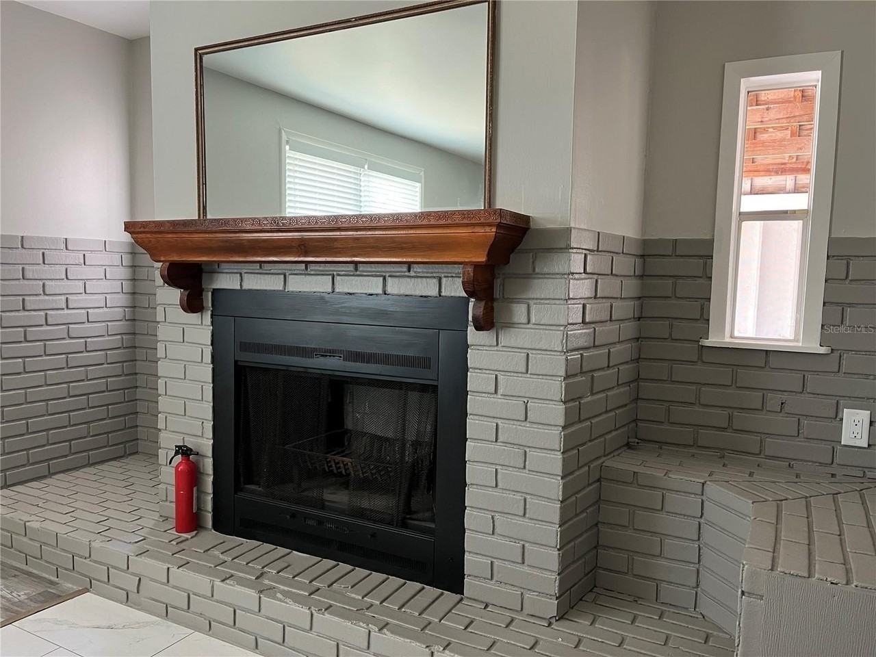521 Ohio St - Photo 3 of 25