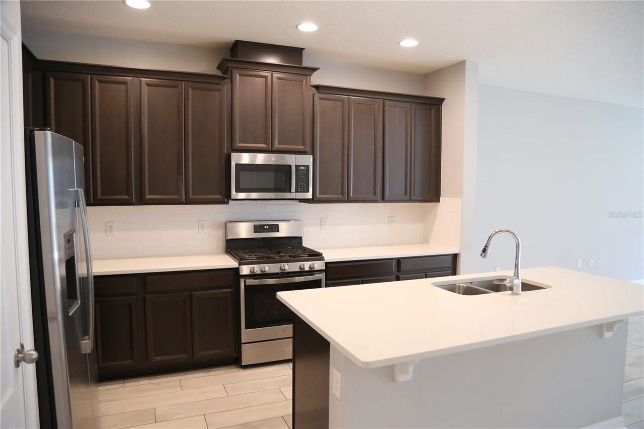 229 Rustic Loop - Photo 2 of 31
