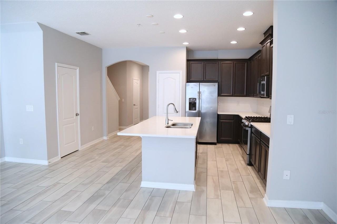 229 Rustic Loop - Photo 3 of 31