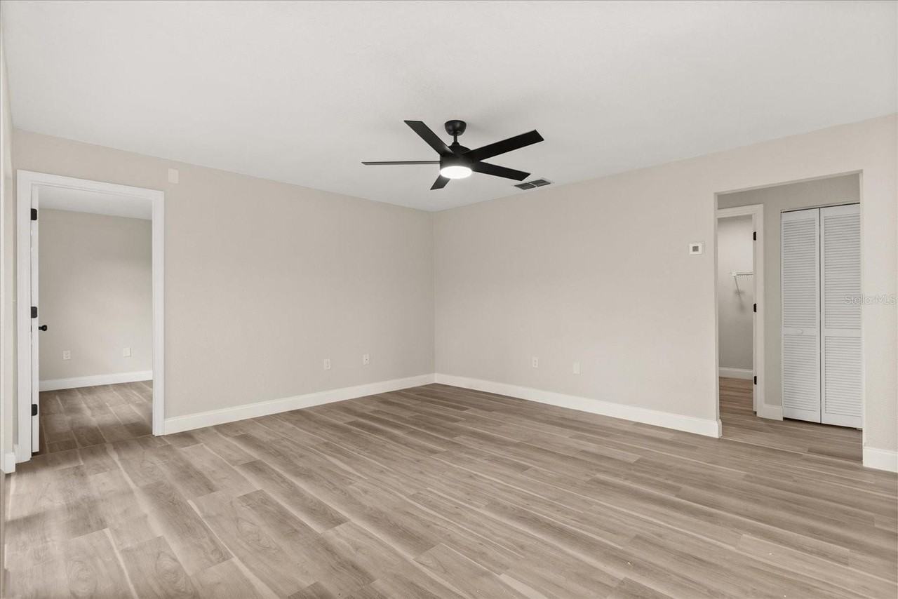 443 Hunter Cir - Photo 7 of 26