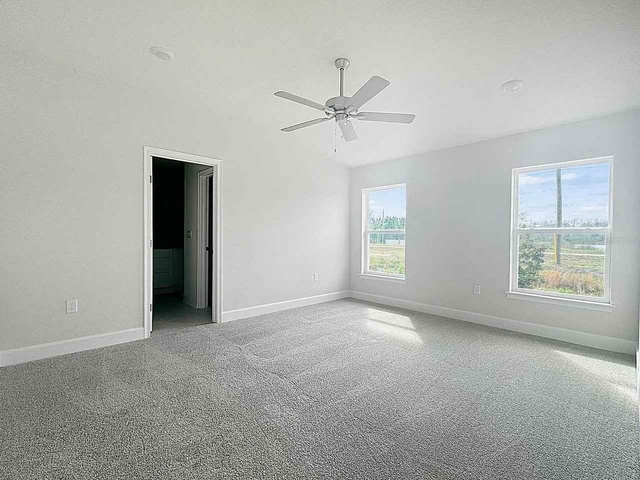 3756 Sagefield Dr - Photo 4 of 9