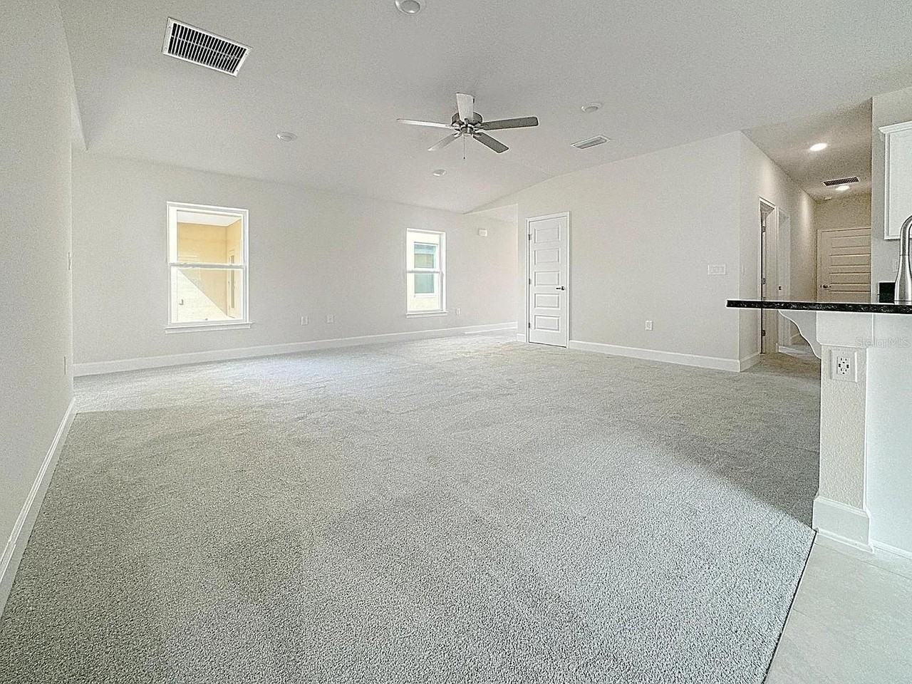 3756 Sagefield Dr - Photo 6 of 9