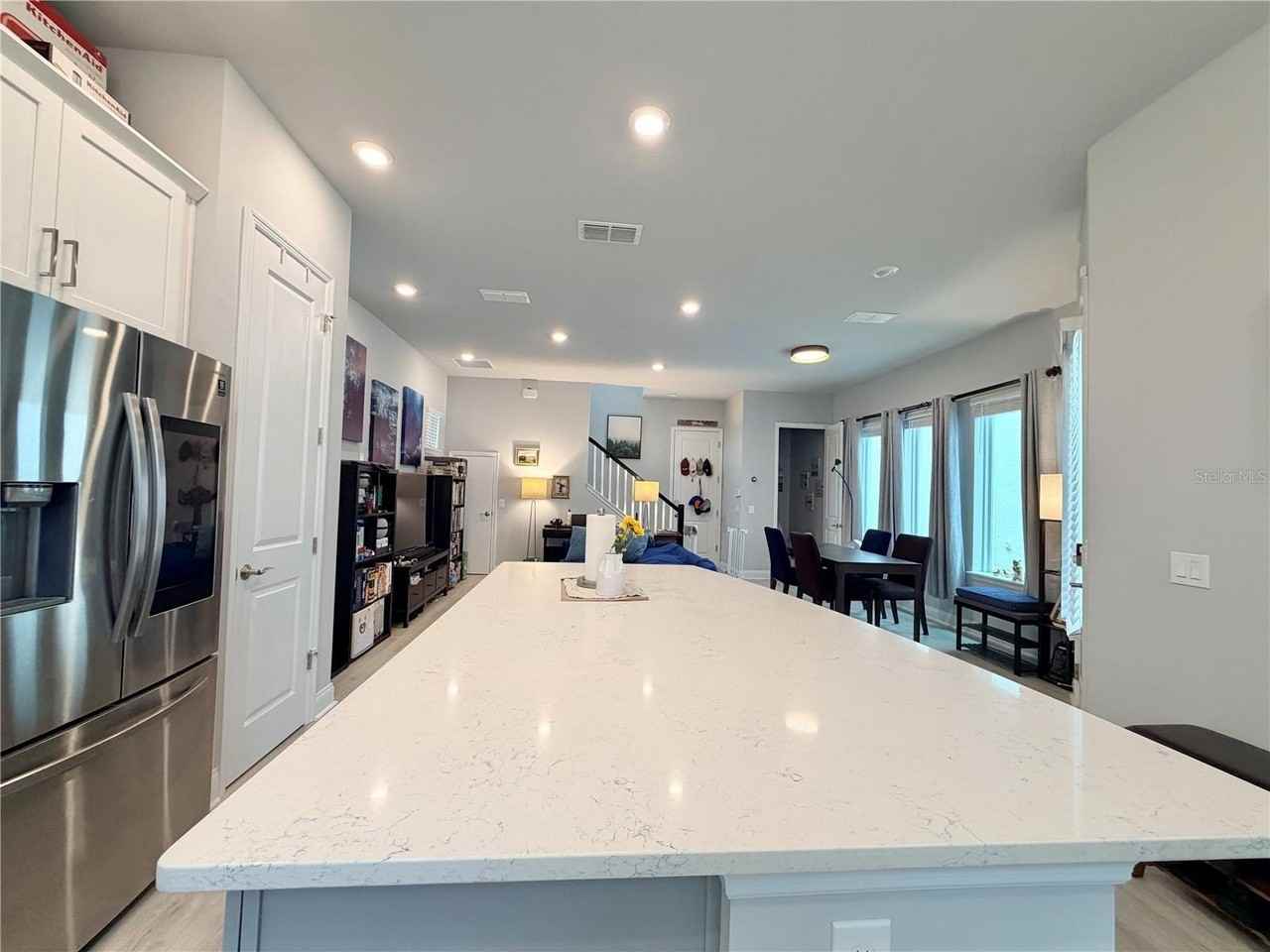 660 Rosewood Way - Photo 7 of 25