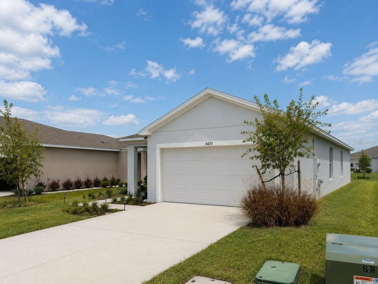 5671 Nispero Way - Photo 2 of 23