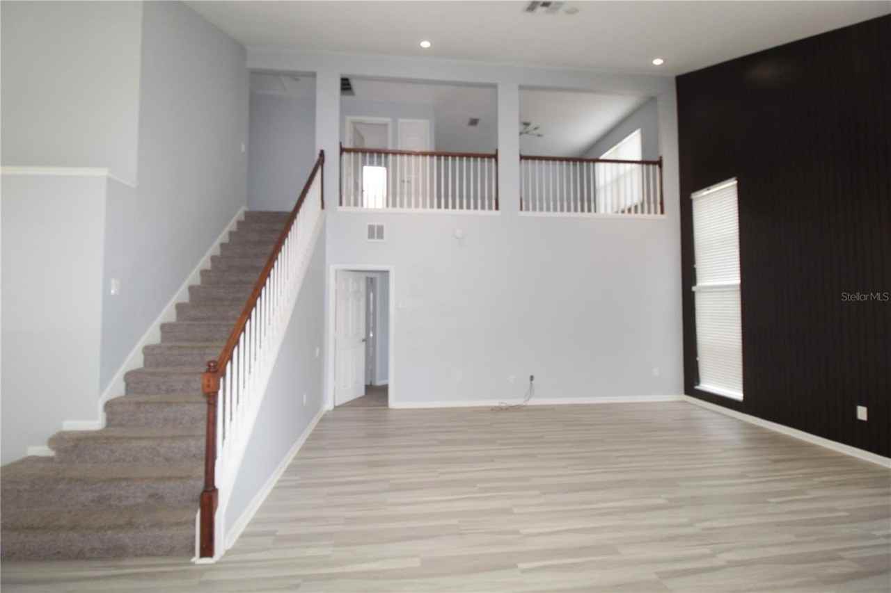 6031 Bay Valley Ct - Photo 6 of 23
