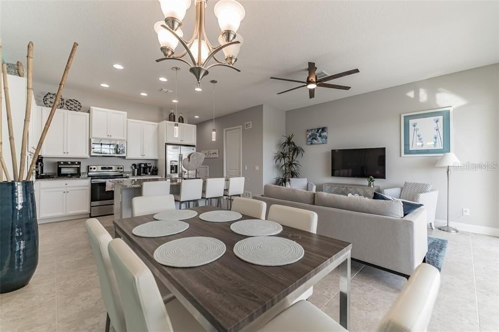 490 Captiva Dr - Photo 5 of 26