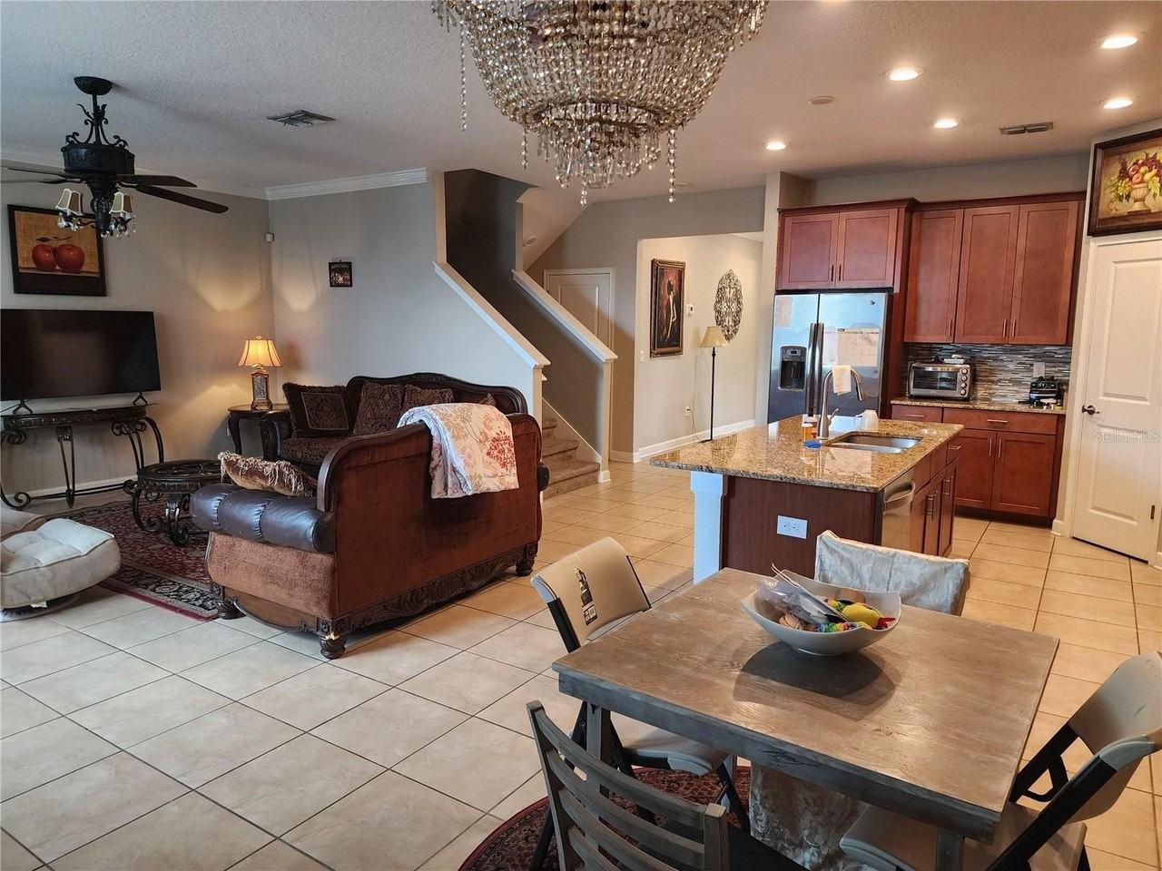1516 Bunker Dr - Photo 2 of 9
