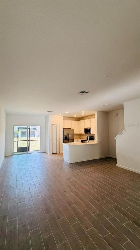 3639 Se 37th Avenue Rd - Photo 2 of 11