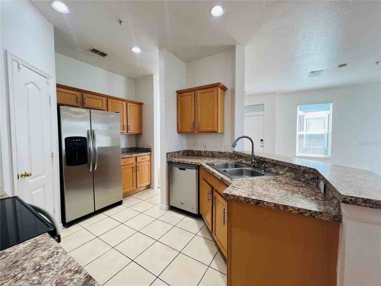 6658 S Goldenrod Rd #125C - Photo 6 of 44