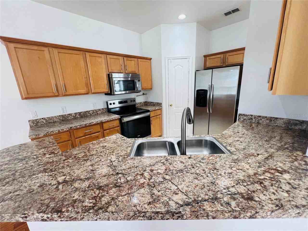 6658 S Goldenrod Rd #125C - Photo 7 of 44