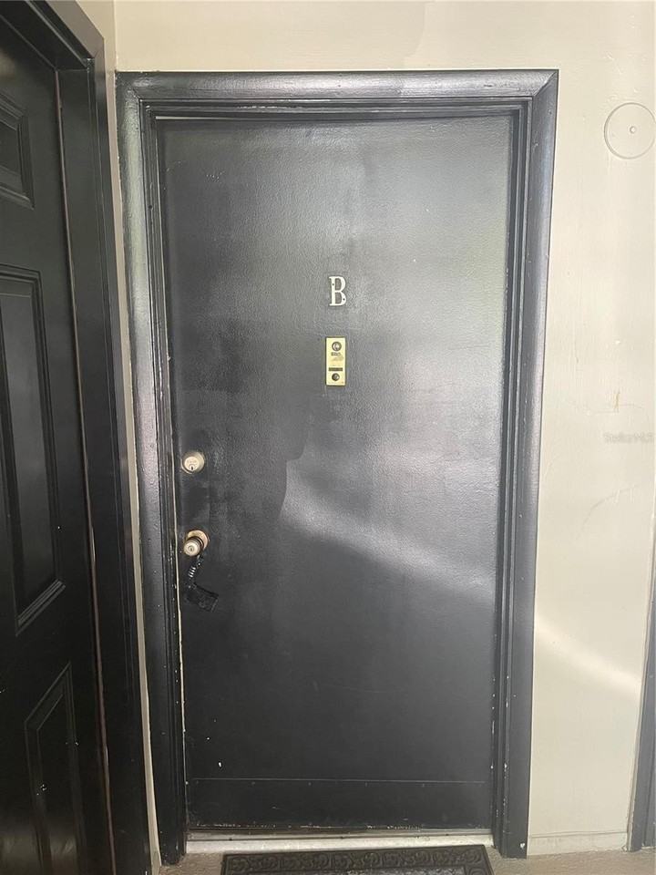 134 Springwood Cir #B - Photo 2 of 13