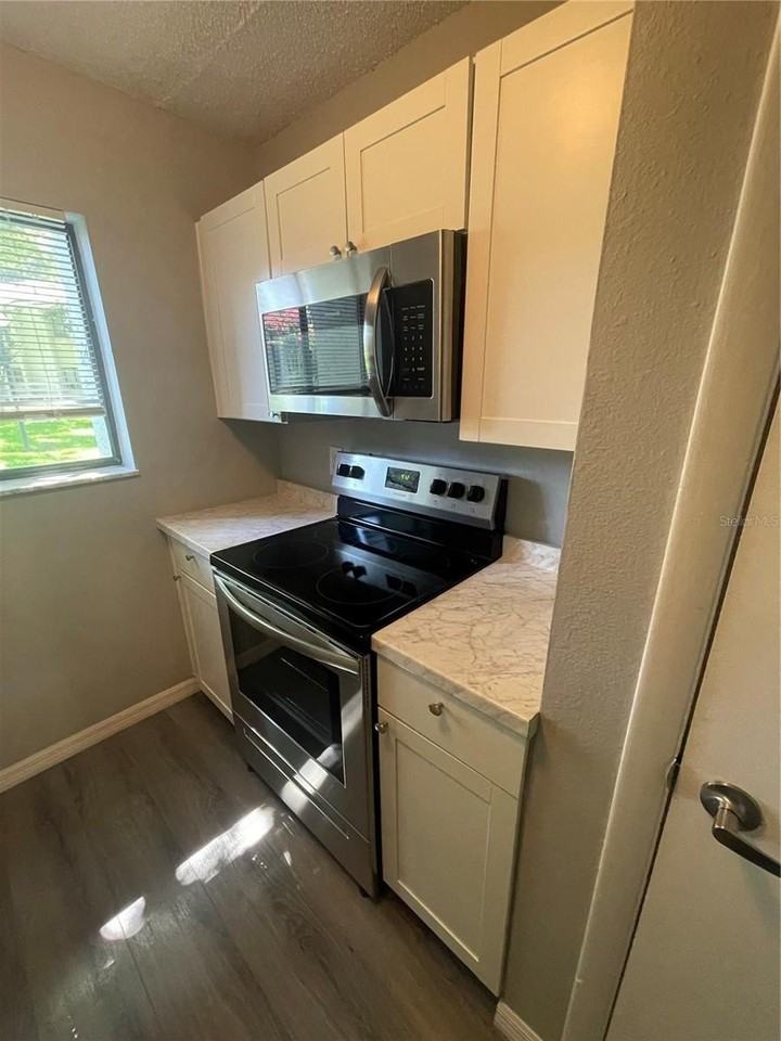 134 Springwood Cir #B - Photo 7 of 13