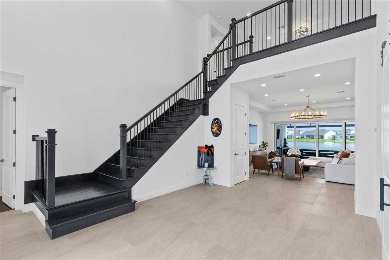 9445 Santorini Dr - Photo 5 of 50