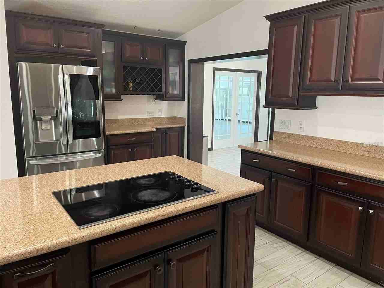 1858 N Prairie Dunes Ct - Photo 5 of 20