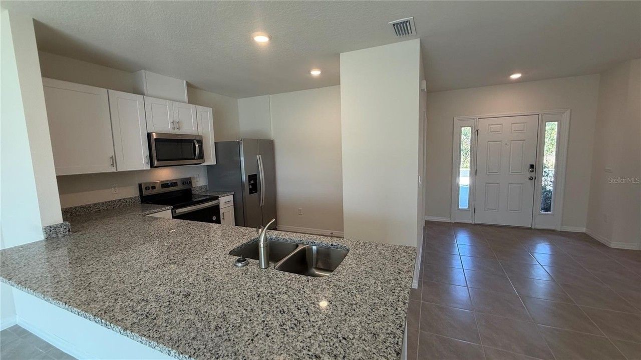 2114 Gentle Rain Dr - Photo 3 of 31