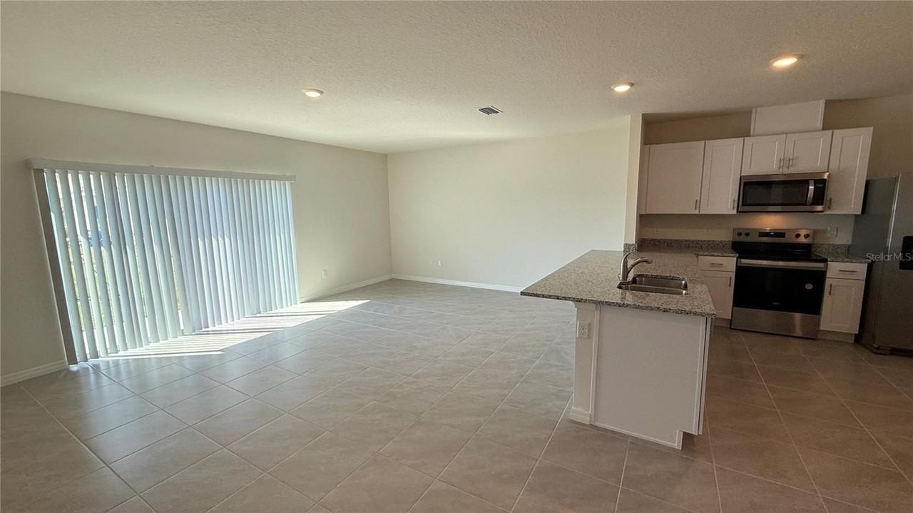 2114 Gentle Rain Dr - Photo 6 of 31