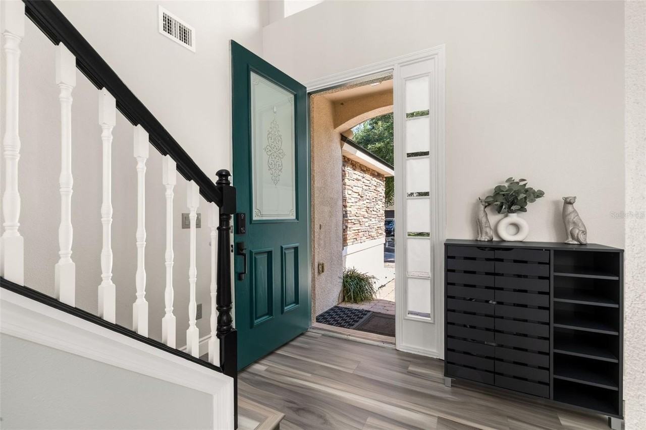 13247 Hatherton Cir - Photo 4 of 50