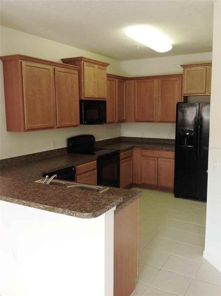 2300 Betsy Ross Ln - Photo 7 of 19