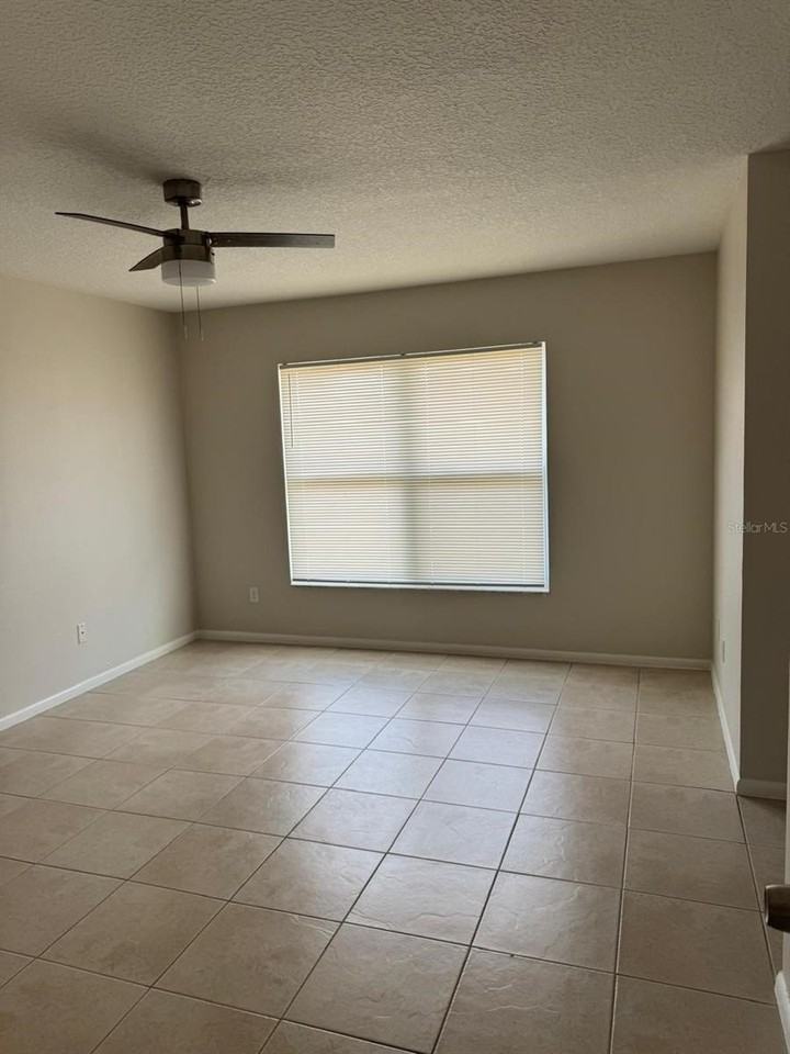 5272 Lonesome Dove Dr - Photo 3 of 10
