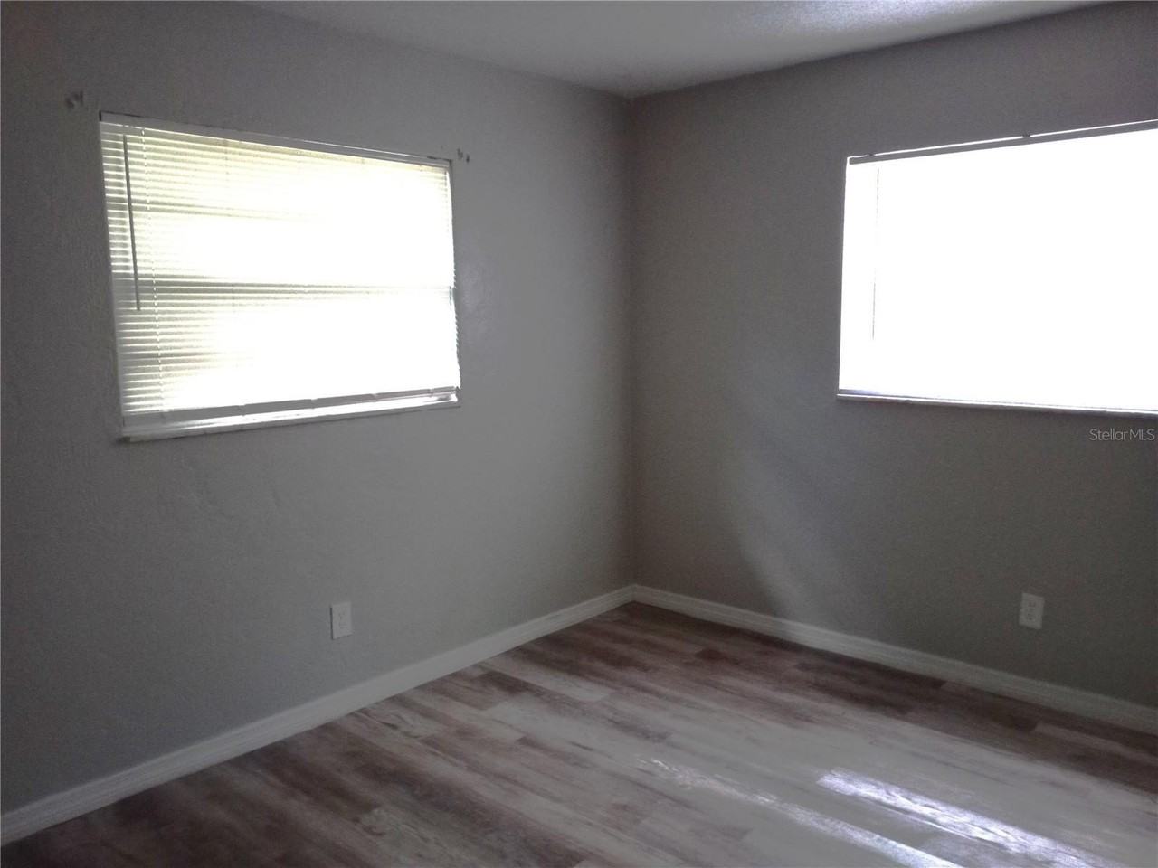 1225 Kennedy Rd #01 - Photo 5 of 6