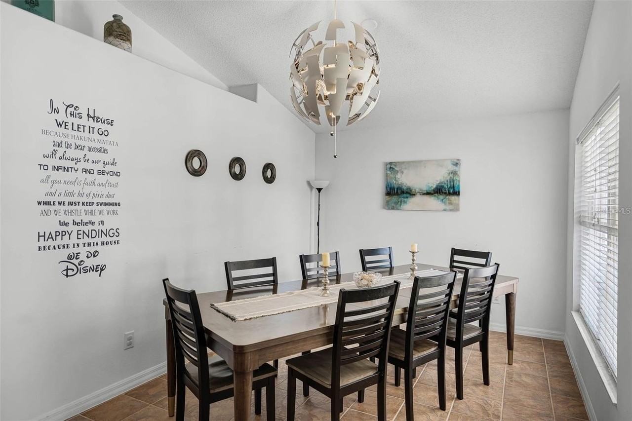 8065 Indian Creek Blvd - Photo 4 of 11