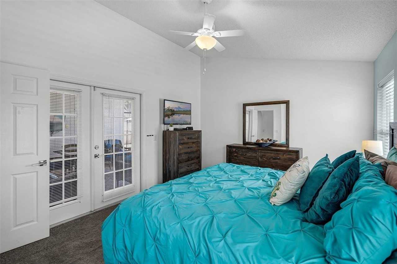 8065 Indian Creek Blvd - Photo 5 of 11