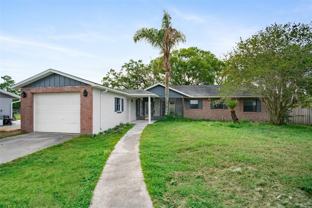 28046 Lois Dr - Photo 1 of 1