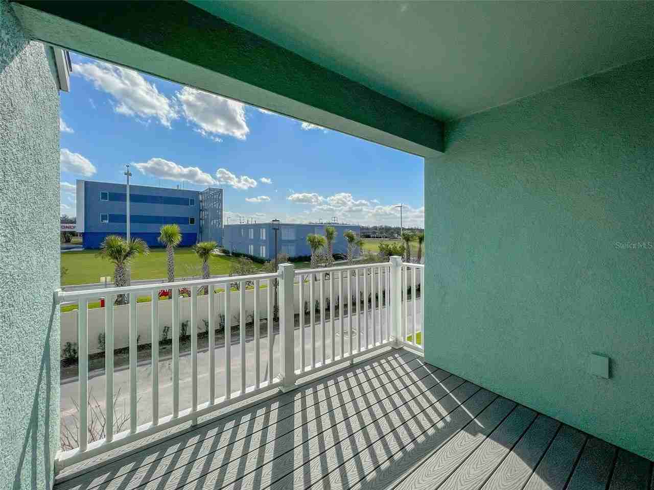10227 Highline Crest St - Photo 5 of 27