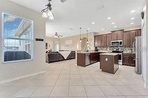 589 Blue Cypress Dr - Photo 2 of 9