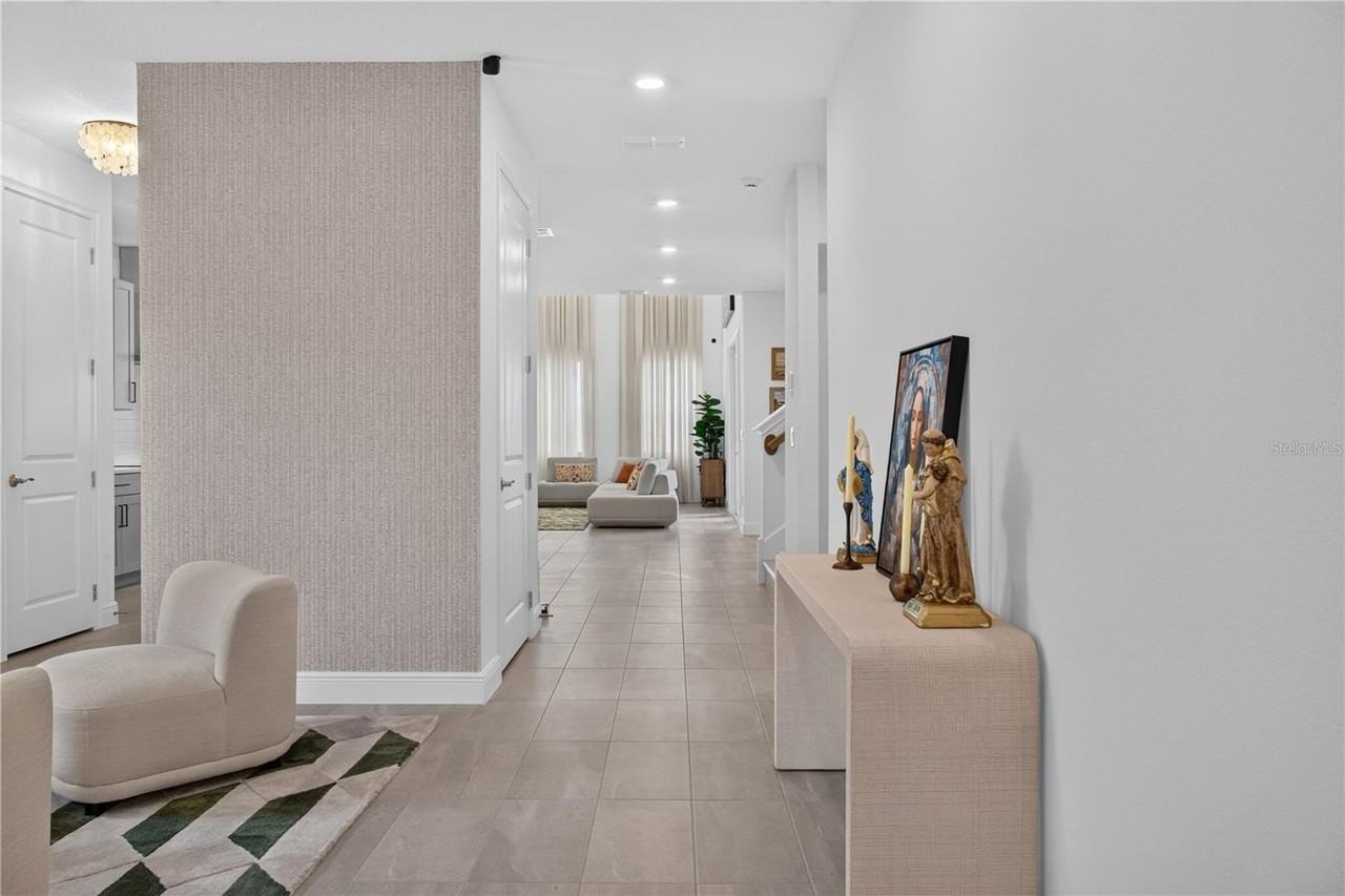 2254 Lost Horizon Way - Photo 3 of 44