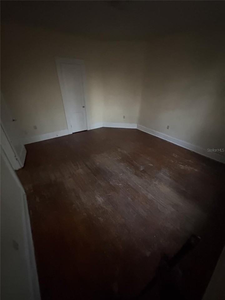 1975 Vineville Ave #F3 - Photo 4 of 18