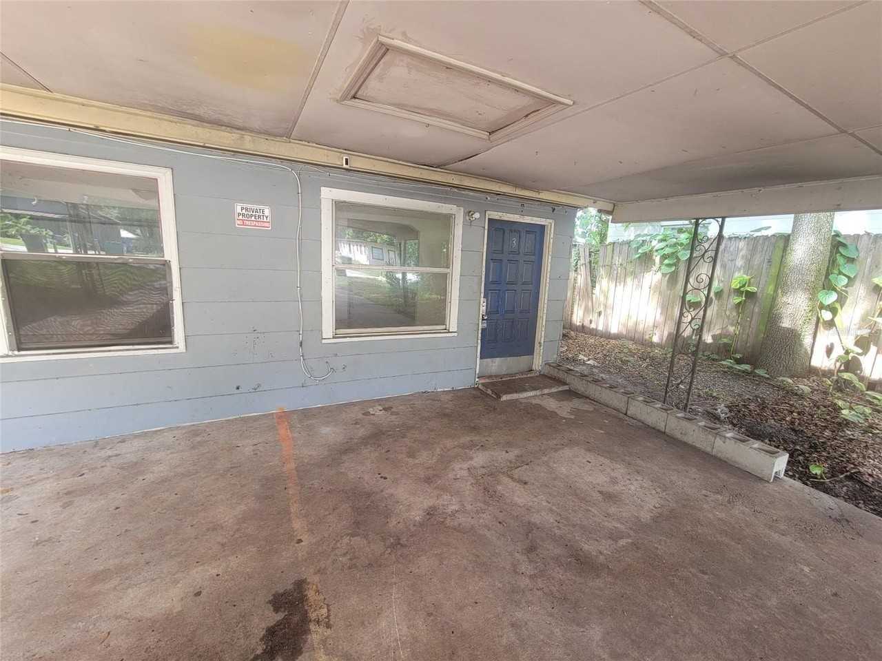 731 23rd St #3 - Photo 3 of 18
