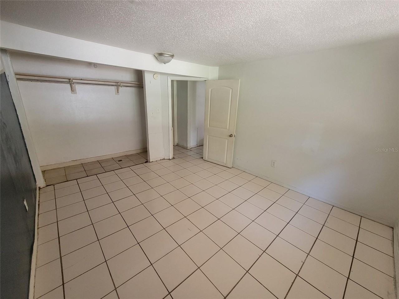 731 23rd St #3 - Photo 6 of 18