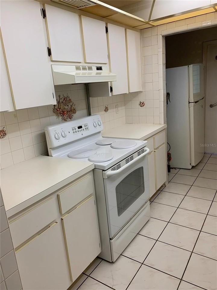 9598 River Rd - Photo 5 of 15