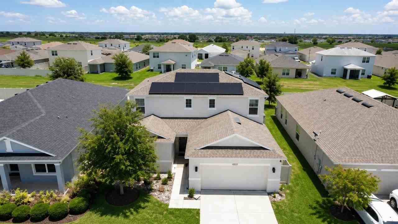 5225 Tuscany Ln - Photo 2 of 20