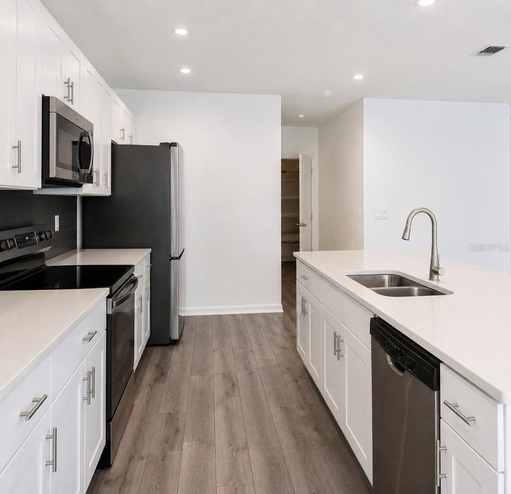 5225 Tuscany Ln - Photo 6 of 20