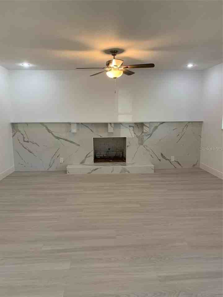 183 E Grand Bend Ave - Photo 3 of 10
