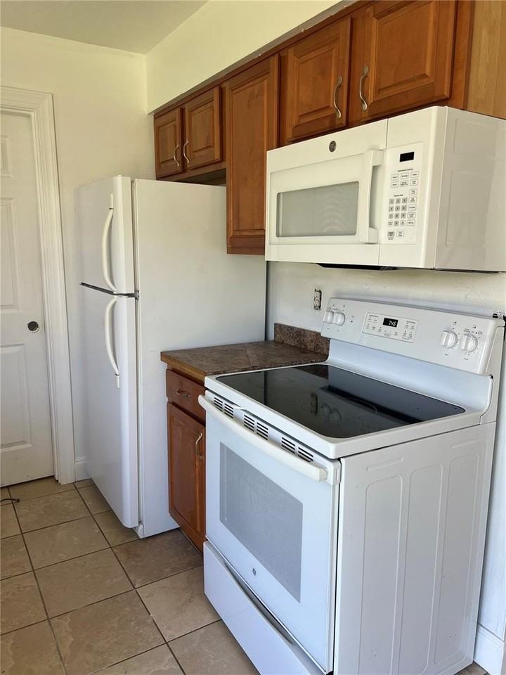 13 E Winter Park St - Photo 4 of 8