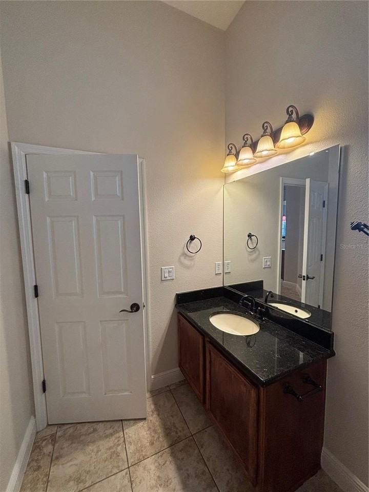 3650 Peacepipe Way - Photo 4 of 17