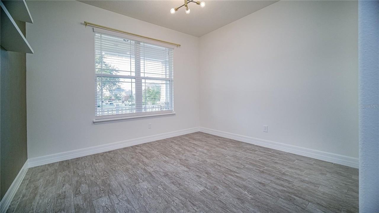 8201 Corkfield Ave - Photo 7 of 50