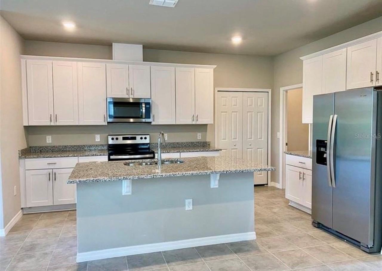 2333 Mystic Maze Ln - Photo 3 of 20