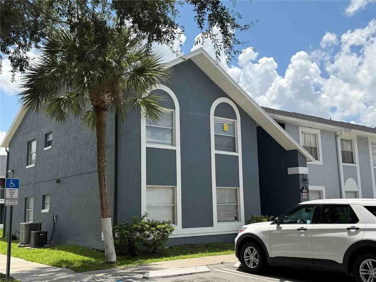 4160 Pershing Pointe Pl #3