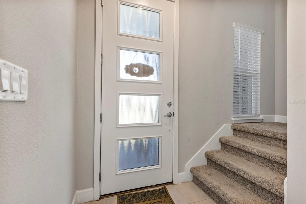 1401 Captiva Cv #23 - Photo 4 of 44