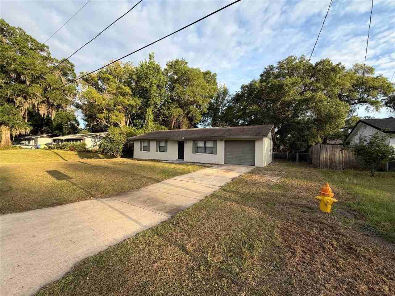 330 Dogwood Ave - Photo 2 of 18