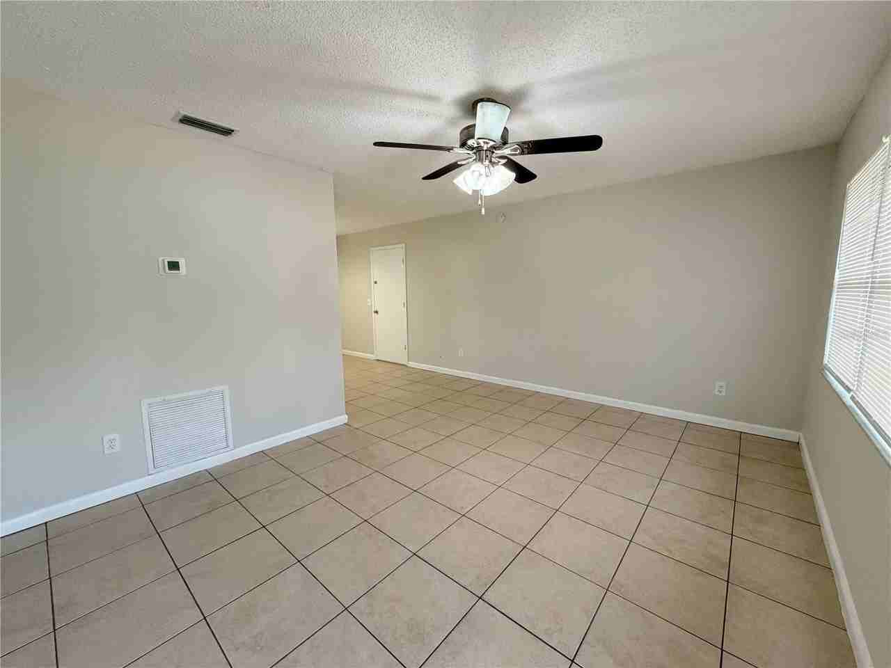 330 Dogwood Ave - Photo 6 of 18