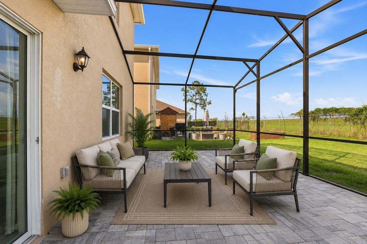 531 Lazio Cir - Photo 3 of 22