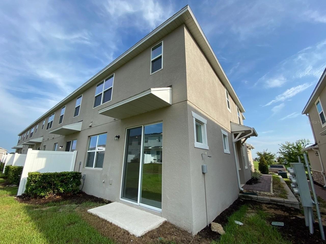9076 Ocean Tide Way - Photo 4 of 33